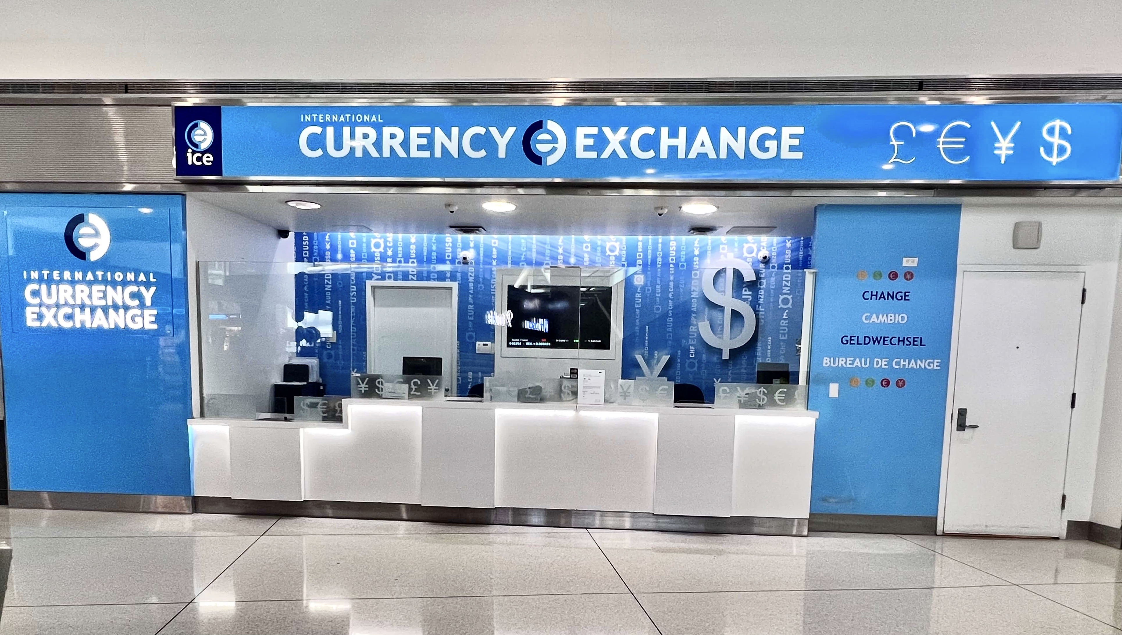 Currency exchange in New York, New York